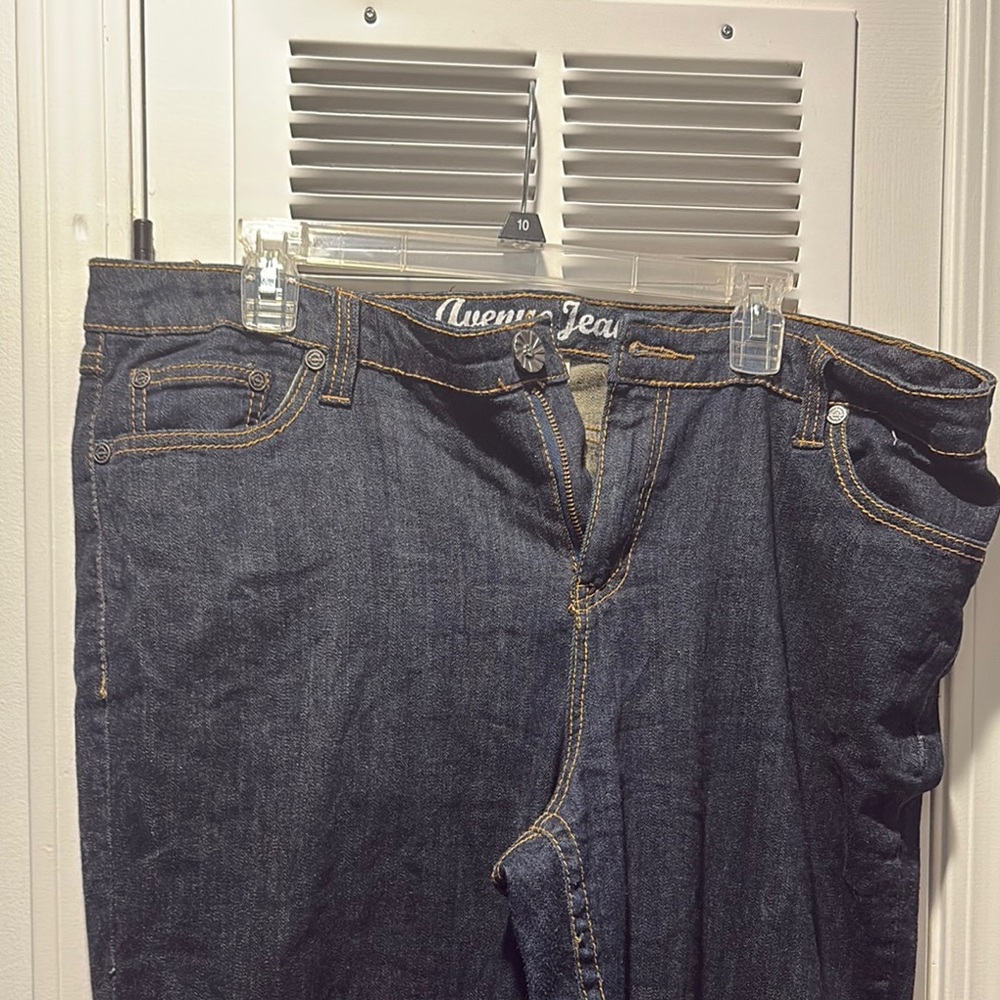 Avenue Blue Relaxed Jeans Classic Comfort